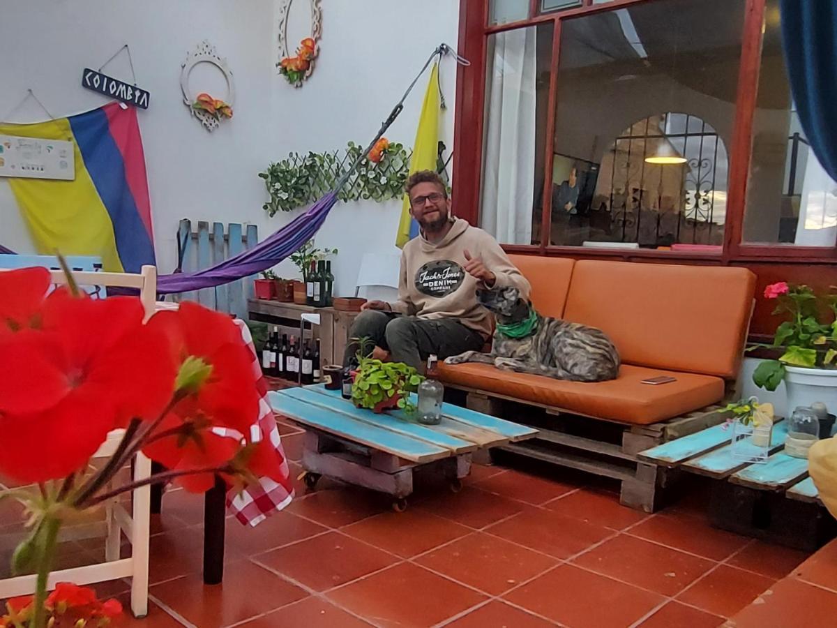 Family Host Hostel Villa de Leyva Buitenkant foto
