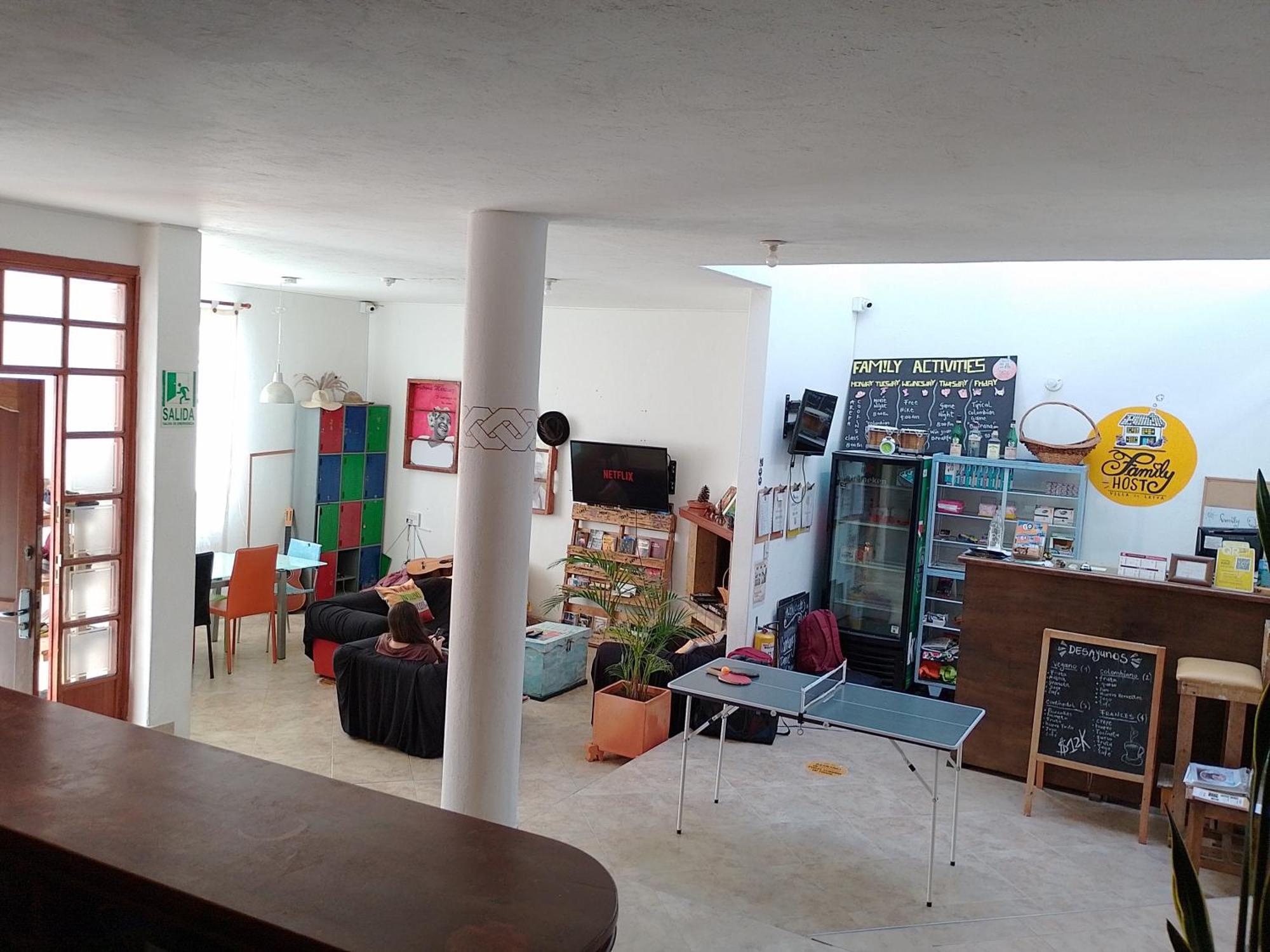 Family Host Hostel Villa de Leyva Buitenkant foto